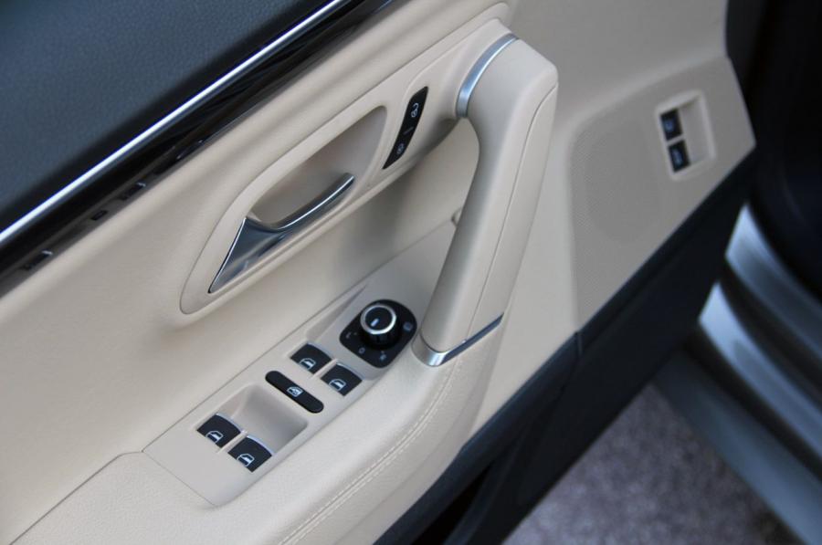  Volkswagen Passat CC 2013 года  (фото 80 из 87)